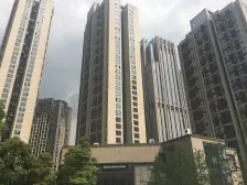 北滨路 融景城澜岸三房210万