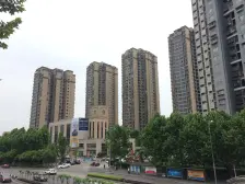 双轻轨5/9号线 门口公交站 交通方便 精装修带露台