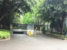 石桥铺 半山七号四房210万