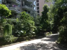 带屋顶花园120平