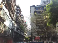 歇台子轻轨站旁 科园四路公交站楼上 低楼层三房