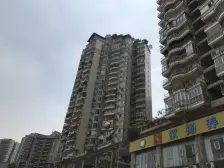 杨家坪大三房 价格可谈 业主诚心卖房