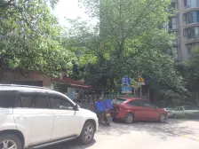 石桥铺 南方新城东苑一房68万