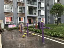 杨家坪商圈正规两房,交通便利,户型方正, 住家安静