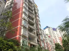 正规三房,离石桥铺商圈及轻轨站200米,交通配套好