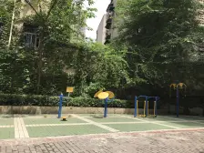 杨家坪步行街 电梯精装大2房 户型方正 采光通透