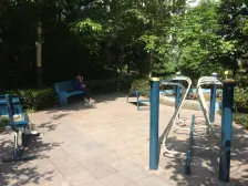 次新小区,精装两房,配套齐全,出行方便