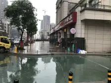 盘龙商圈 跃层四房 视野开阔 拎包入住