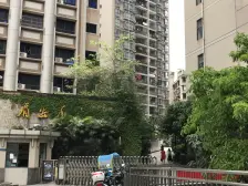 杨家坪商圈 近轻轨 交通便利 配套齐全