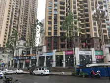 盘龙商圈盘龙壹号精装修3房户型方正 拎包入住