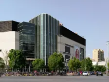 南区!边套!精装修20万 地铁7号线上盖