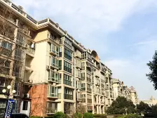 优质房源 公园旁,多层一楼,南北通透