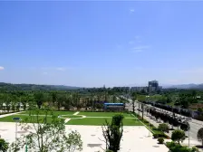 诚心出售 户型方正 布局合理 采光和通风都很好