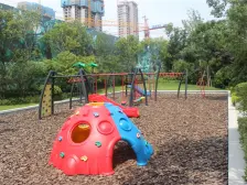 业主诚心出售 ,品质小区,合理三房,全天采光.