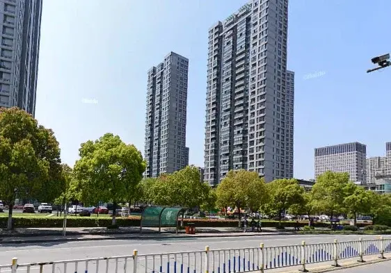 银爵世纪公寓-滨江高关注度楼盘多维度分析