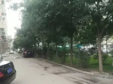 此房户型紧凑 装修精致 即买即住 主干道出行便利