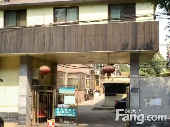 九中街市交通局宿舍实景图