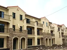 此房手续齐全,格局好,采光好,无遮挡,出行方便