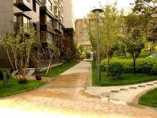 东方红广场高档住宅小区三室精装修好房出售