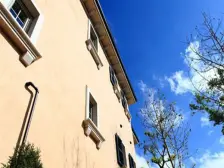 此房手续齐全,格局好,采光好,无遮挡,出行方便