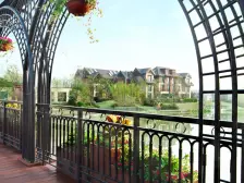 这是4房叠加 有地下室 送车位 诚意出售 业主置换