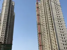 此房纯朝南,视野开阔,采光充足