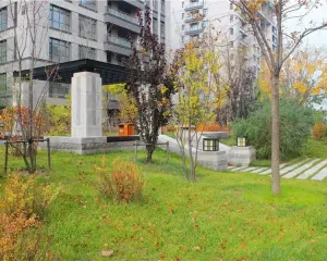 伊泰华府世家 传世大宅 带2个地下车库 230平米储藏间