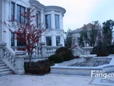 东郊壹号 5室4厅 南