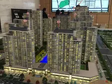 总部基地优质四房出售,总部基地地铁口旁边。