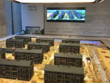 湖景房、精装修、三开间朝南,全明户型!