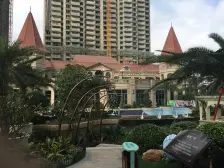 恒大帝景看小区泳池