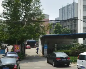 望东路35号 3室2厅 西南