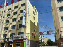 团十三街坊晟泰园七十年公寓三楼有房本54平米