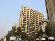 翡翠岛 二次装修 三层别墅 装修200万 前后大院子