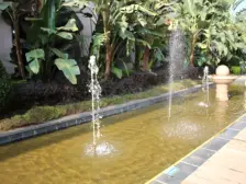 龙域香醍半岛106平毛坯49万