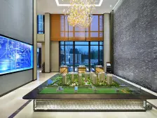 绿地海珀云翡 4室2厅 南 北