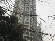 黄泥磅紫荆路 园林小区大一房 家具家电齐全居家优选