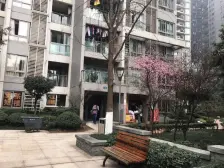 红旗河沟黄泥磅轻轨站旁,精致三房,视野开阔