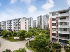 两房南北通,精装中间楼层,采光无遮挡,通勤方便,领包入住