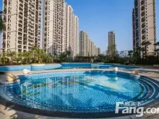 庄园西边套景观房,独门独户,小区中间位置,有车位