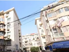 锦梅苑新上三房,两卫,精装修,中间好楼层