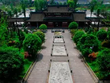 洋房端户一楼花园约80平米大横厅设计4房 急售 公园旁