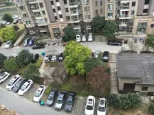 小区正中心位置可以改四房价格随便谈业主老诚心了