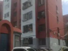 此房格局通透 采光好 房东诚心出售 看房方便,一楼