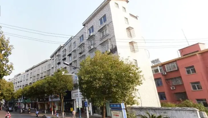 泰山公寓实景图