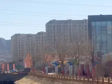 精装修一室,拎包入住,不靠山,诚心出售!