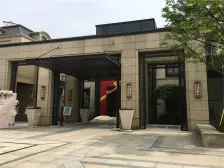 电梯房,叠加别墅,主卧朝南,大开间,品质小区,环境优美,简约风格,诚意出售