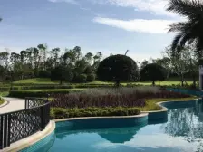 蔚蓝阁B区 4室2厅 东北