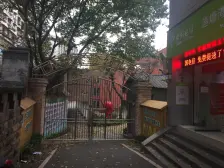 牛王阁后面 正两室 户型方正 诚心买可谈