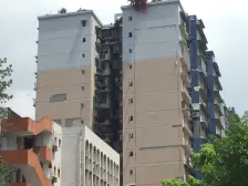 碚老城和平路口电梯 房户型方正位置好,采光通风不错